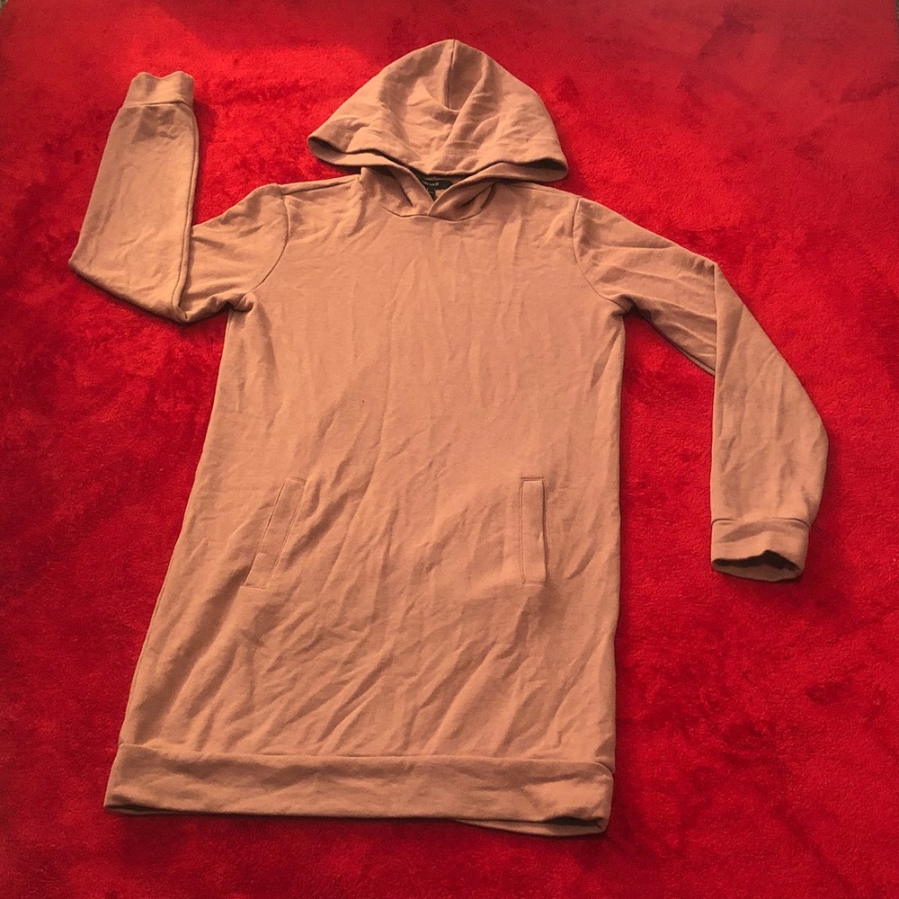 Sweatshirt Dress w/ Hood & Pockets